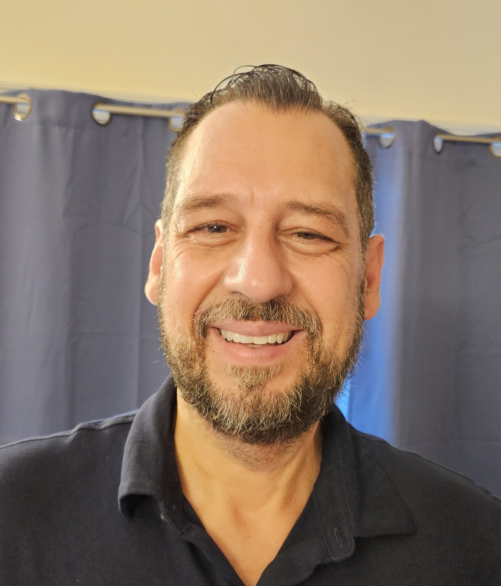 Gus Veloz
